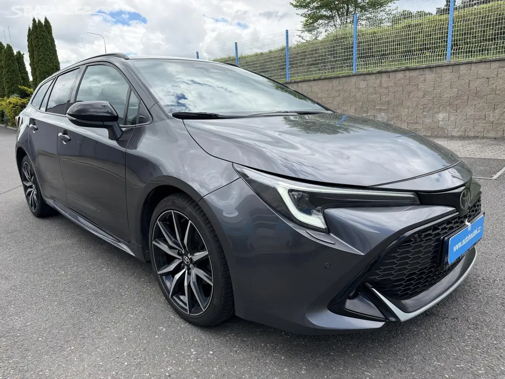 Toyota Corolla, Kombi GR SPORT 1,8i HYB. autom